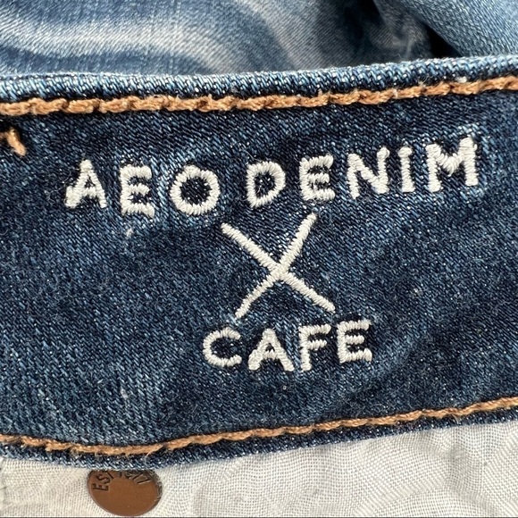 American Eagle Outfitters Midi Cut Off Super Super Stretch Shorts Size 6 Womens - Picture 6 of 9